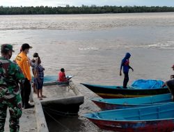 Sempat Dilaporkan Hilang, Longboat Berpenumpang Belasan Orang Akhirnya Tiba di Asmat