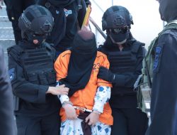 26 Terduga Teroris Yang Diterbangkan Dari Makassar Ditahan Di Cikeas