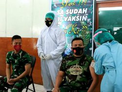 Prajurit Kodim 1702 Jayawijaya Menerima Vaksin Sinovac Tahap Pertama