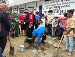 Bupati Banua Letakan Batu Pertama Pembangunan Gedung Gereja GKI Ukul Ebe Hunik Sinakma