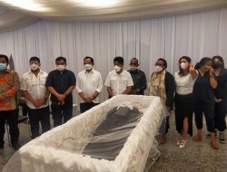 Jenazah Wagub Papua Akan di Semayamkan di Jayapura