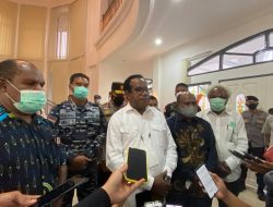 Bendera Setengah Tiang Untuk Klemen Tinal