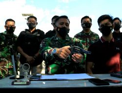 Dua Buah Pistol di Kembalikan Ke Kodim 1702 Jayawijaya