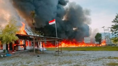 Bank Papua KCP Elelim di Bakar Massa, Pimpinan dan Karyawan Bank Papua Elelim Aman di Pengungsian