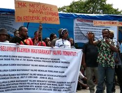 Massa Pendukung Paslon Erdi-Jhon Tolak PSU