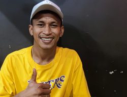 Dukungan Osvaldo Haay Untuk Tim Sepak Bola PON Papua