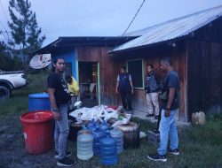 Polisi Tangkap Pelaku dan Musnakan Puluhan Liter Miras Lokal di Wilayah Kurulu