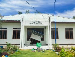 Oknum Warga Masyarakat Palang Kantor Kelurahan Ilokama