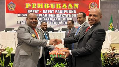 Paripurna DPRD Yahukimo, Bupati Serahkan Materi Rancangan APBD Tahun 2022
