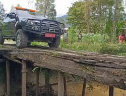 Kepala Distrik Siepkosi Diminta Bersihkan Jalan Masuk Ke Kantor Distrik