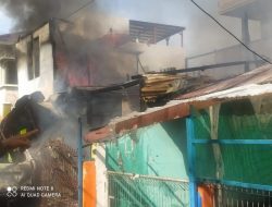 Api Hanguskan 3 Petak Rumah dan Satu Unit Mobil di Kotaraja