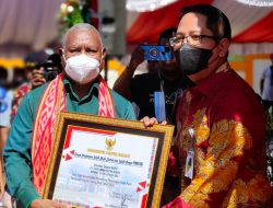 Setoran PBBKB Meningkat, Pertamina Patra Niaga Regional Papua Maluku Terima Penghargaan dari Pemprov PB
