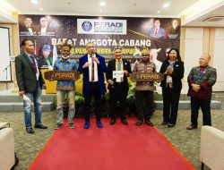 Peradi Kota Jayapura Siap Fasilitasi Legalitas Ukiran Panel “PERADI” Hasil Karya Anak Papua