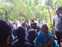 Ditangkap, Omaleng Sempat Ngotot Tak Ingin Ikut Mobil Petugas KPK
