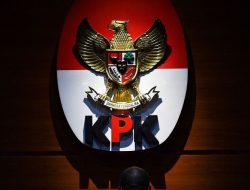 Belum Ada Pernyataan Resmi KPK, Status Gubernur Papua Belum Jelas