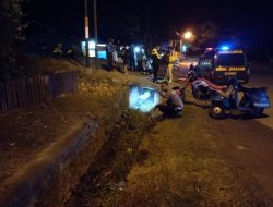 Kehilangan Kendali Di Tikungan Otonom, Pengendara Motor Tewas Masuk Parit