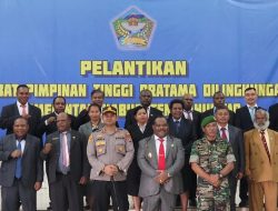 Bupati Didimus Lantik 19 Pejabat Pimpinan Pratama di Lingkungan Pemkab Yahukimo
