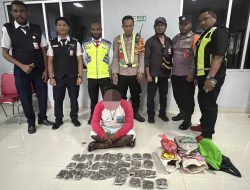 Bawa 3,8 Kg Ganja Seorang Penuda Riamankan Polisi di Bandara Sentani