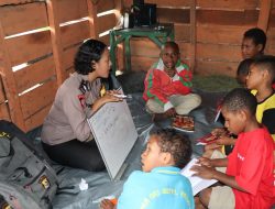 Di Wamena, Program Polisi Mengajar Sentuh Anak-anak Putus Sekolah
