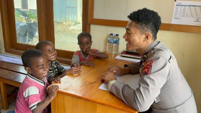 Program Si Ipar Bantu Cerdaskan Anak Bangsa di Pedalaman Papua