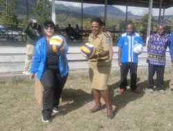 Semarakkan HUT RI ke-78,Distrik Ilugwa Gelar Pertandingan Sepak Bola dan Bola Voli