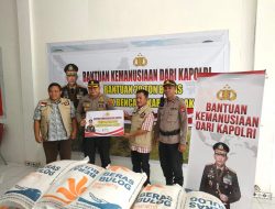 20 Ton Beras Diberikan Kapolri untuk Korban Bencana Kekeringan di Puncak