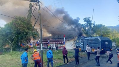 Gedung Pemerintah Kabupaten Jayapura Terbakar