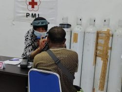 47 Warga Kobakma Jalani Operasi Katarak Gratis