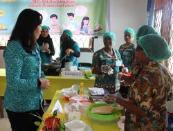 Cegah Stunting, TP-PKK Provinsi Papua Tengah Bersama Persagi Sambangi Pos Yandu