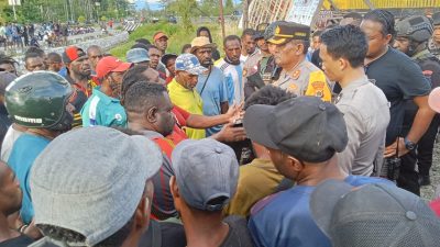 Massa Pendukung Caleg Serang Kantor KPU Kabupaten Yahukimo