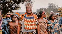 Soal Gubernur Papua, Yan Mandenas: Paulus Waterpauw Figur Tepat Dambaan Masyarakat