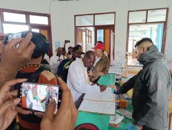 Polisi Paniai Serahkan Jenazah Anggota KKB Desman Kogoya ke Pihak Keluarga