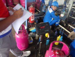 Pastikan Isi Gas LPG Sesuai Takaran, Pertamina Patra Niaga Regional Papua Maluku Lakukan Inspeksi di SPPBE Kota Ambon