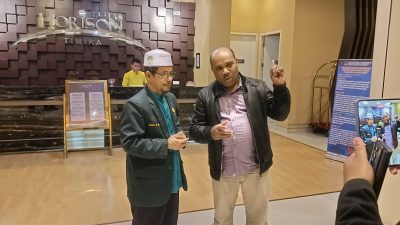 Pertemuan Inspiratif: Maximus Tipagau dan Ust. Usman P. Baso di Tengah Gemerlap MTQ se-Tanah Papua