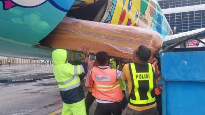 Jenazah Pilot Glen Malcolm Conning Korban Penembakan KKB di Distrik Alama Diberangkatkan Menuju Jakarta