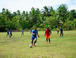 Tingkatkan Kesehatan Dan Solidaritas TNI-Masyarakat, Kodim 1708/BN Gelar Sepak Bola Gembira
