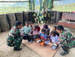 Satgas TNI Berikan Wawasan Kebangsaan Kepada Anak-Anak Papua Di Distrik Tigi Deiyai