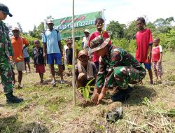 Bantu Ketahanan Pangan Masyarakat Perbatasan Papua, Dengan Tanam Ratusan Bibit