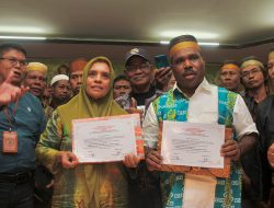 Maximus Tipagau dan Peggi Patricia Pattipi Raih Dukungan KKSS di Tudang Sipulung untuk Pilkada Mimika 2024