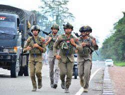 Sambut HUT Brimob ke-79, Satgas Tindak Ops Damai Cartenz 2024 Gelar Tri Lomba Tantang Kekuatan dan Ketangkasan Personel