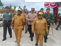 Gubernur Papua Tengah ajak warga hidup damai bangun Intan Jaya
