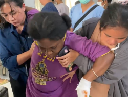TNI-Polri Berhasil Evakuasi Korban Serangan KKB di Yahukimo