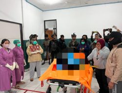 Evakuasi Cepat Satgas Ops Damai Cartenz Bersama TNI Pasca Pembacokan Tukang Ojek di Puncak Jaya