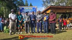 Ketua DPRD Mamberamo Tengah Piter Togodly Hadiri Penamatan Siswa Said Wollo, Dorong Generasi Muda Jadi Pemimpin