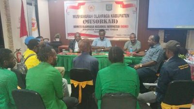 Ketua DPRD Mamberamo Tengah Piter Togodly Terima Aspirasi Mahasiswa di Wamena