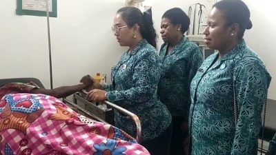 Ketua TP PKK Mamteng Apresiasi Layanan Puskesmas Kobakma, Ajak Kolaborasi ke Pelosok