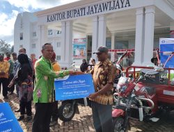 Pemerintah dan BI Salurkan Bantuan Alat Pertanian untuk Kelompok Tani di Jayawijaya