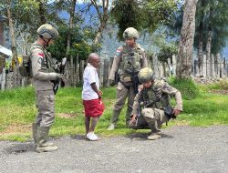 Jejak Kemanusiaan di Intan Jaya: Satgas Damai Cartenz 2026 Jemput Bola Layani Kesehatan Warga