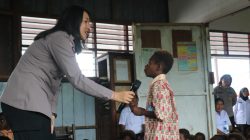 Wujudkan Papua Damai: Satgas Damai Cartenz 2026 Tebar Inspirasi di SD Negeri Pomako 1 Mimika