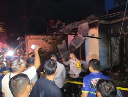 Tragis! Terjebak Asap Kebakaran di Koya Tengah, Dua Anak Berhasil Dievakuasi Polisi dan Warga